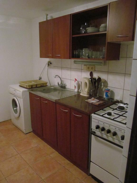 V Aleji - Ubytovani V Soukromi Valtice Bagian luar foto